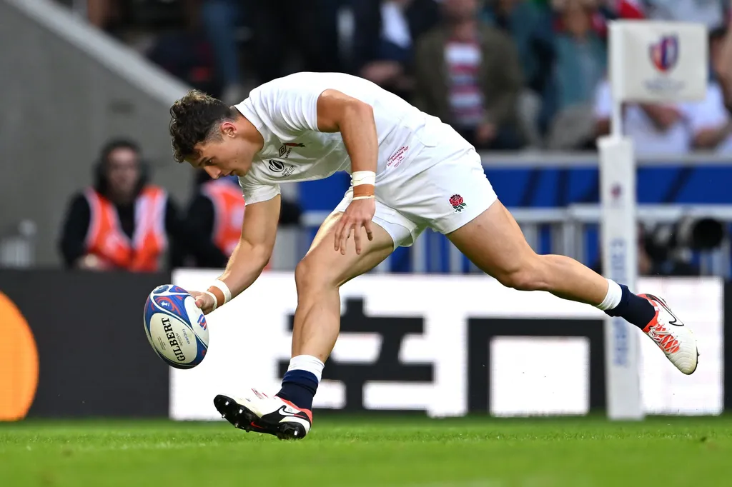 2026 6N Arundell starts vs wales