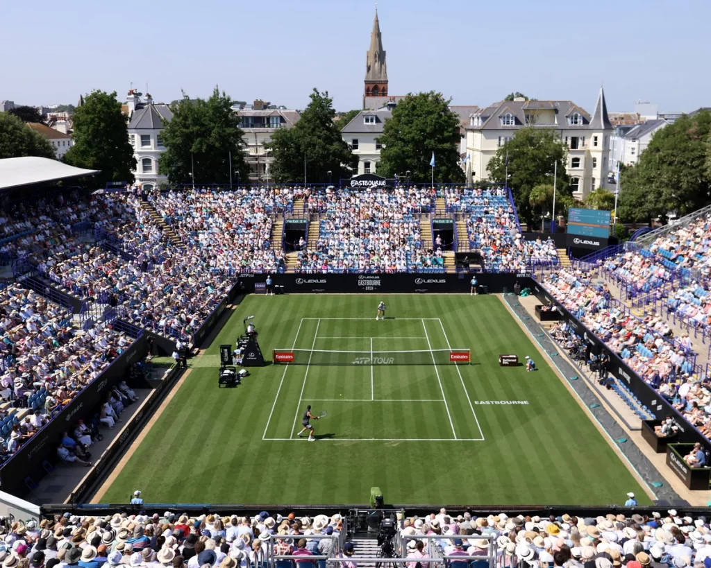jack draper win eastbourne return